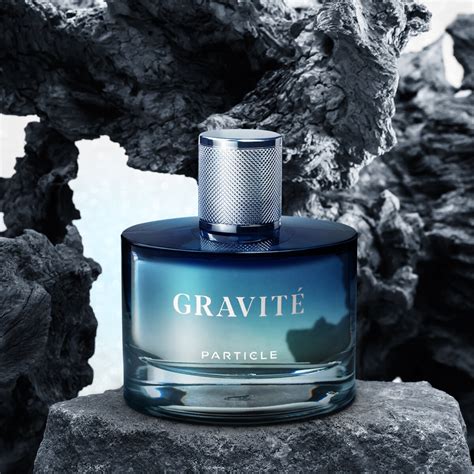 particle gravité cologne review.